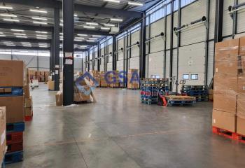 Location activité/entrepôt Le Coudray-Montceaux (91830) - 1960 m²  au Coudray-Montceaux - 91830
