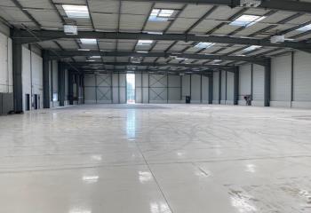 Location entrepôt - Proximité A1, A3, RER B, Roissy  au Mesnil-Amelot - 77990