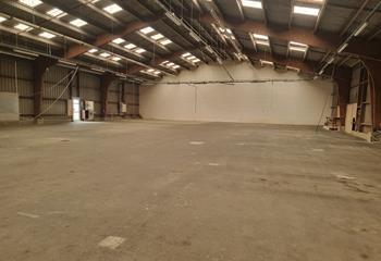 Location local entrepôt - Accès direct RD723  au Pellerin - 44640