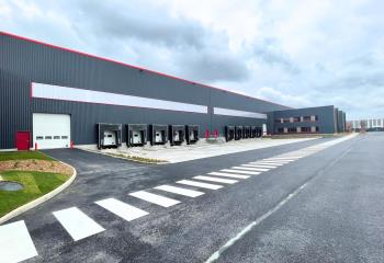 Location plateforme logistique - Proche A1/A15 et Roissy CDG  au Thillay - 95500