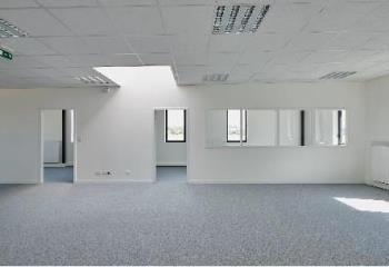 Entrepôt à louer - Proximité N104, N6, A5  à Lieusaint - 77127