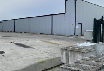 Location entrepôt - Proximité A13 et Transilien J  à Limay - 78520