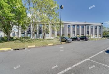Location entrepôt - Proche Paris et RER A  à Lognes - 77185