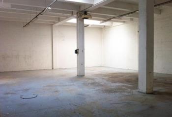 Location entrepôt - Proche Paris et RER A  à Lognes - 77185