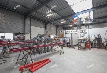 Local d'activité à louer - Accès N104, A10, N20, N118, RER C  à Marcoussis - 91460