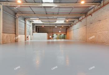 Location entrepôt - Proche A1, RER D et Roissy  à Marly-la-Ville - 95670