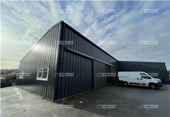 Location activité/entrepôt Mézières-sur-Seine (78970) - 300 m²  à Mézières-sur-Seine - 78970