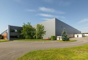 Location bâtiment d'activités - Proche A46/A42