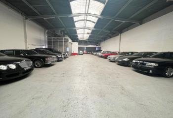 Location entrepôt - Proche N10 et Paris  à Montigny-le-Bretonneux - 78180