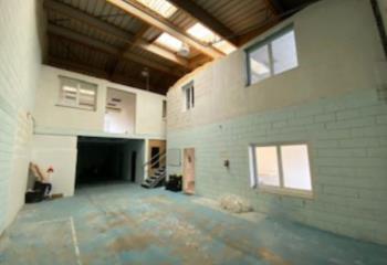 Location entrepôt - Proximité A13 et A14  à Morainvilliers - 78630