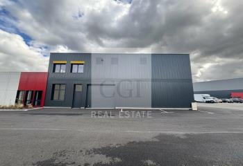 Local d'activité à louer à - Lyon Nord - A46