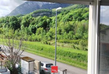 Local d'activité à louer - Proche échangeur autoroutier