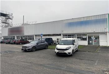 Entrepôt/bureaux/show-room à louer - Zone mixte  à Pessac - 33600