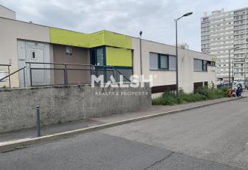 Local à louer - Accès Rocade Est  à Rillieux-la-Pape - 69140