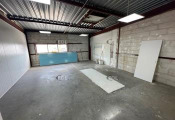 Location entrepôts avec bureaux - Proximité N104 et A4