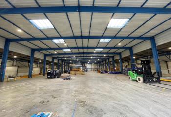 Location activité/entrepôt Roissy-en-France (95700) - 5325 m²  à Roissy-en-France - 95700