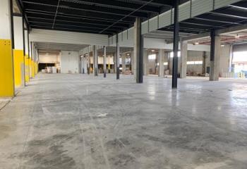Location entrepôt - Proximité A86 et RER A  à Rosny-sous-Bois - 93110