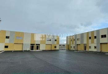 Entrepôt à louer en parc neuf  à Saint-Genis-Laval - 69230