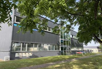 Location activité/entrepôt Saint-Jean-de-Braye (45800) - 643 m²  à Saint-Jean-de-Braye - 45800