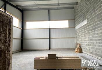 Location activité/entrepôt Saint-Léger-des-Bois (49170) - 800 m²  à Saint-Léger-des-Bois - 49170