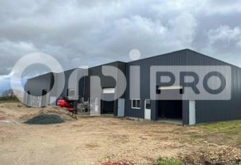 Location activité/entrepôt Saint-Médard-d'Aunis (17220) - 1802 m²  à Saint-Médard-d'Aunis - 17220