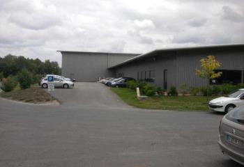 Location entrepôt - proximité de la sortie 1 de l'A62  à Saint-Médard-d'Eyrans - 33650