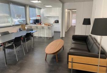 Location activité/entrepôt Saint-Médard-d'Eyrans (33650) - 2136 m²