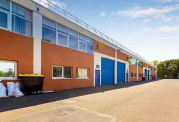 Location activité/entrepôt Saint-Ouen-l'Aumône (95310) - 2463 m²  à Saint-Ouen-l'Aumône - 95310