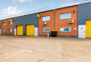 Location activité/entrepôt Saint-Ouen-l'Aumône (95310) - 680 m²