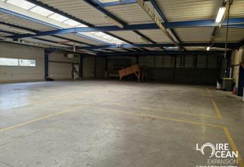 Location activité/entrepôt Saint-Philbert-de-Grand-Lieu (44310) - 900 m²  à Saint-Philbert-de-Grand-Lieu - 44310