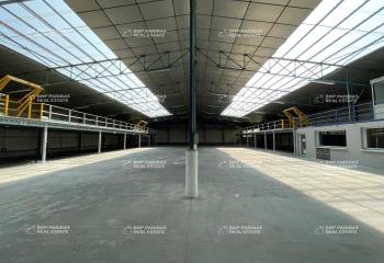 Location activité/entrepôt Saint-Pierre-des-Corps (37700) - 2000 m²