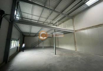 Local d'activité à louer - Village d'Entreprise Avenue de la Source  à Salleboeuf - 33370