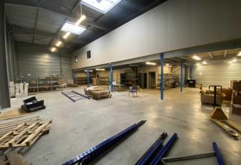 Location activité/entrepôt Savigny-le-Temple (77176) - 553 m²  à Savigny-le-Temple - 77176
