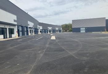 Location entrepôt - Proche A5 et transports  à Savigny-le-Temple - 77176