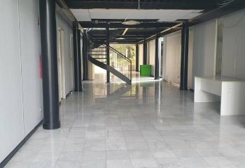 Location activité/entrepôt Seyssinet-Pariset (38170) - 900 m²  à Seyssinet-Pariset - 38170