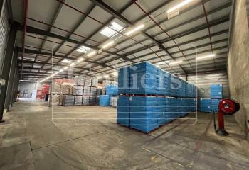 Location activité/entrepôt Tarascon (13150) - 4616 m²