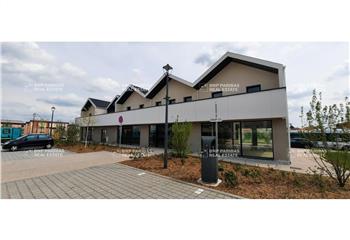 Location locaux commerciaux - Proximité école et crèche  à Tomblaine - 54510