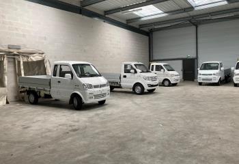 Location entrepôt - Proximité N10 et Transilien  à Trappes - 78190