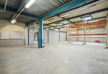 Location activité/entrepôt Tremblay-en-France (93290) - 2276 m²  à Tremblay-en-France - 93290