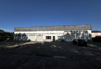 Location entrepôt - Proche périphérique et A43