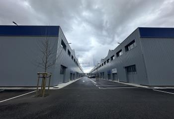 Lots à louer - Proche A5 et RN105  à Vaux-le-Pénil - 77000