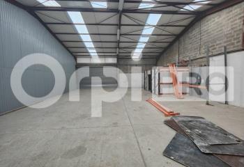 Location activité/entrepôt Vaux-le-Pénil (77000) - 200 m²