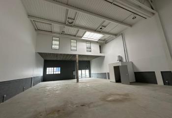 Location entrepôt - Proche Paris et N105