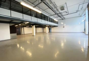 Location entrepôt - Proche A86 et RER C  à Vélizy-Villacoublay - 78140