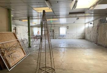 Location activité/entrepôt Vénéjan (30200) - 1200 m²  à Vénéjan - 30200