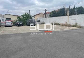Local d'activité à louer - Proximité périphérique Laurent Bonnevay  à Villeurbanne - 69100
