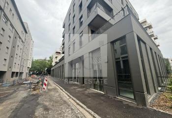 Location activité/entrepôt Villeurbanne (69100) - 153 m²