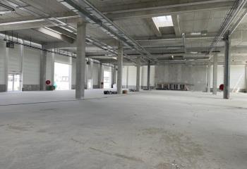 Location entrepôt - Proximité Paris et autoroutes  à Vitry-sur-Seine - 94400
