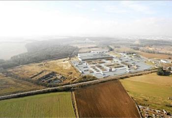 Location halles industrielles - Proche A86 et A15