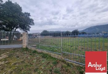 Location terrain Malataverne (26780) - 1800 m²  à Malataverne - 26780